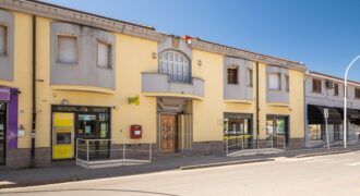 DECIMOMANNU: LOCALE COMMERCIALE A REDDITO