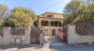 QUARTU SANT’ELENA, CAPITANA: AMPIA VILLA SU 3 LIVELLI