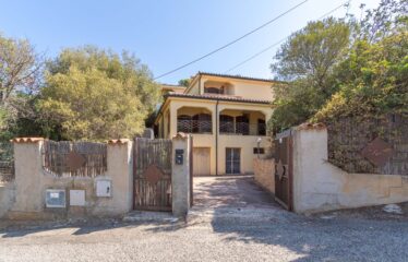 QUARTU SANT’ELENA, CAPITANA: AMPIA VILLA SU 3 LIVELLI