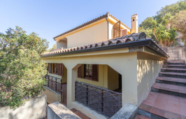 QUARTU SANT’ELENA, CAPITANA: AMPIA VILLA SU 3 LIVELLI