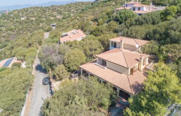 QUARTU SANT’ELENA, CAPITANA: AMPIA VILLA SU 3 LIVELLI